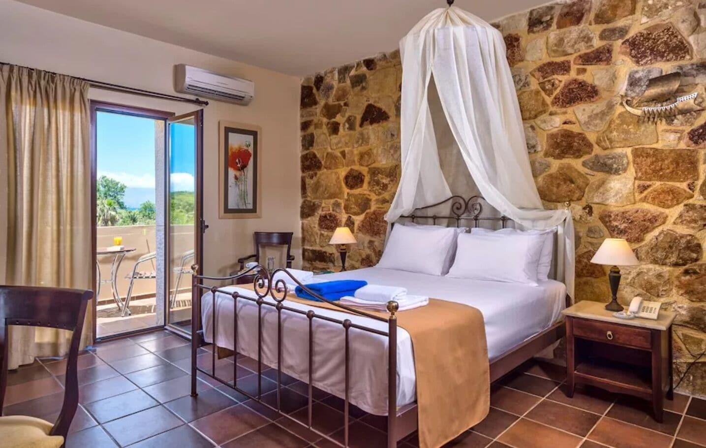 Mistral Hotel - Singles Only Maleme المظهر الخارجي الصورة