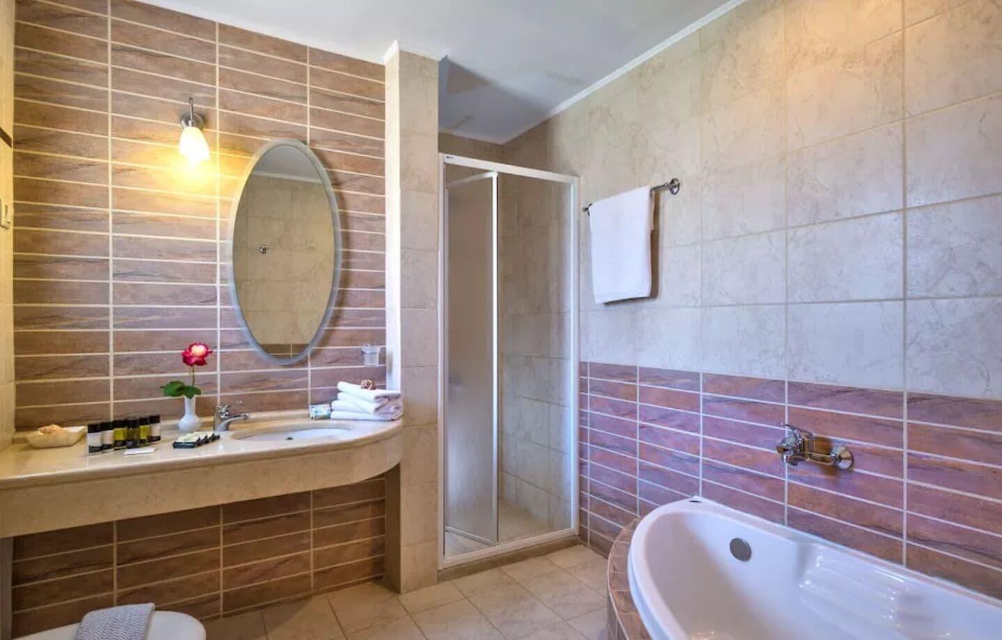 Mistral Hotel - Singles Only Maleme المظهر الخارجي الصورة