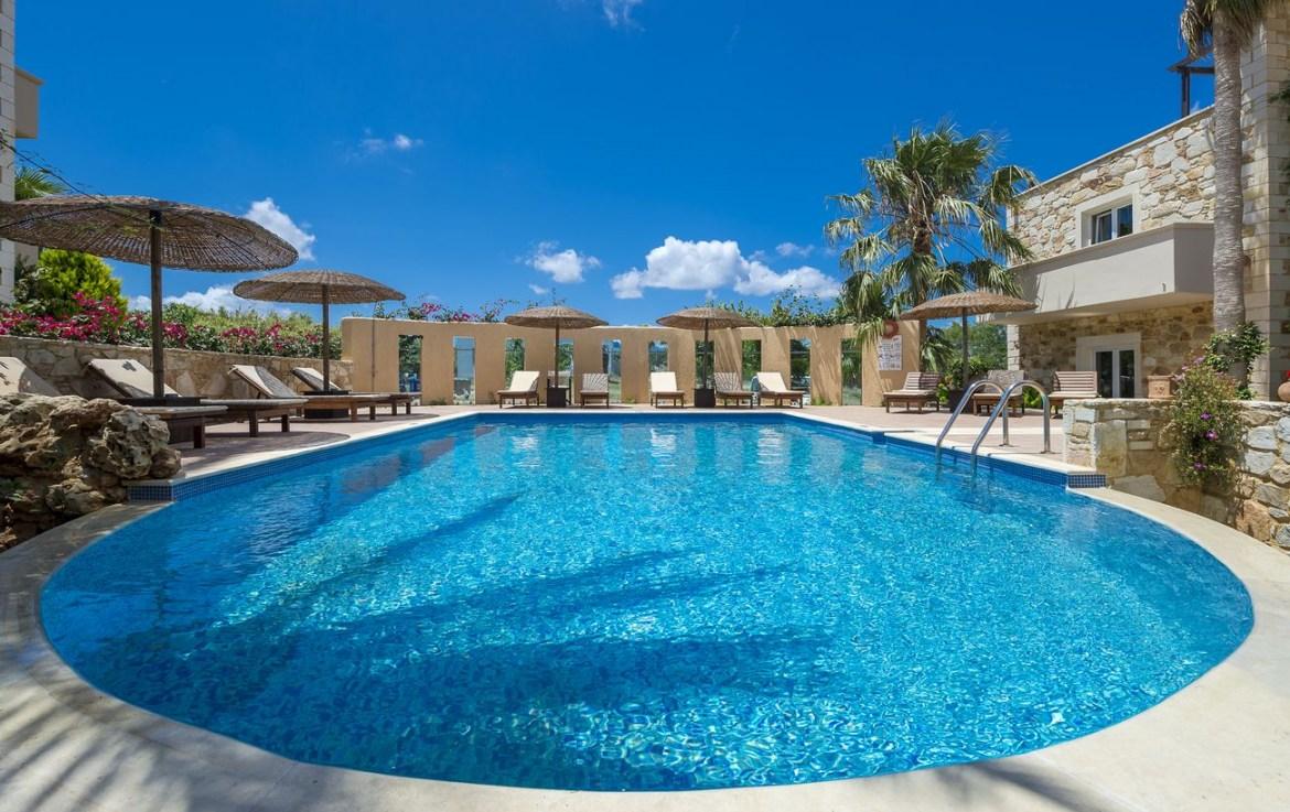 Mistral Hotel - Singles Only Maleme المظهر الخارجي الصورة