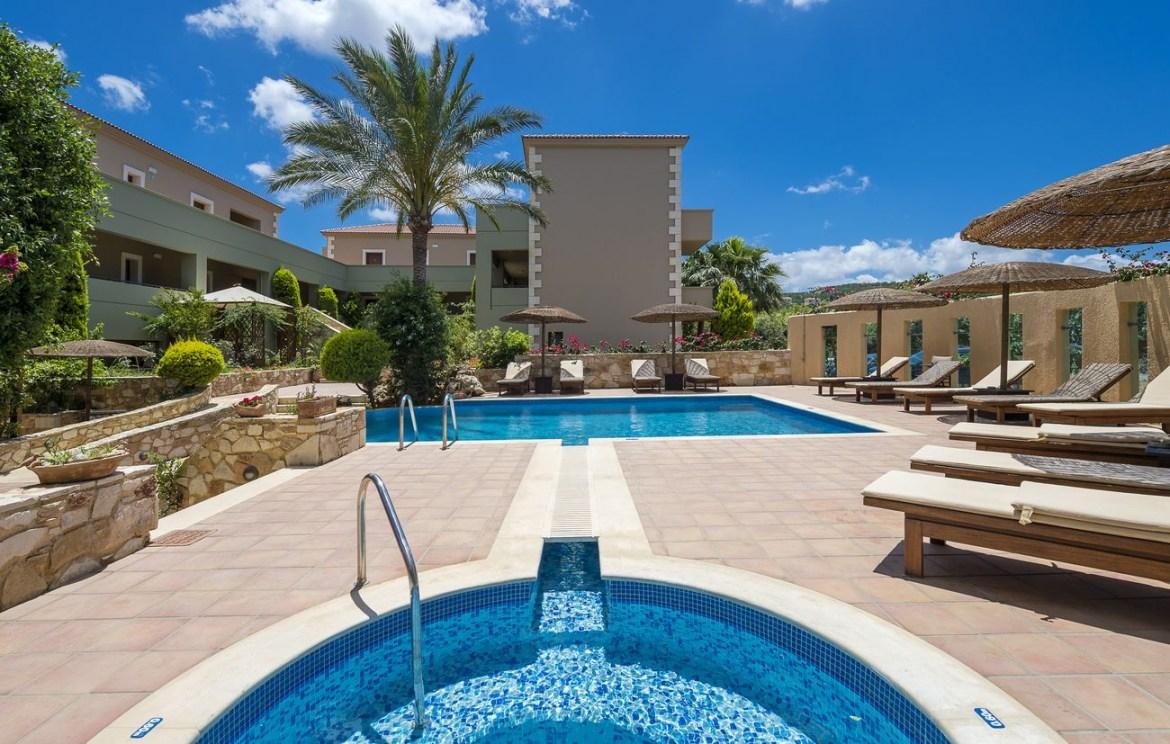 Mistral Hotel - Singles Only Maleme المظهر الخارجي الصورة