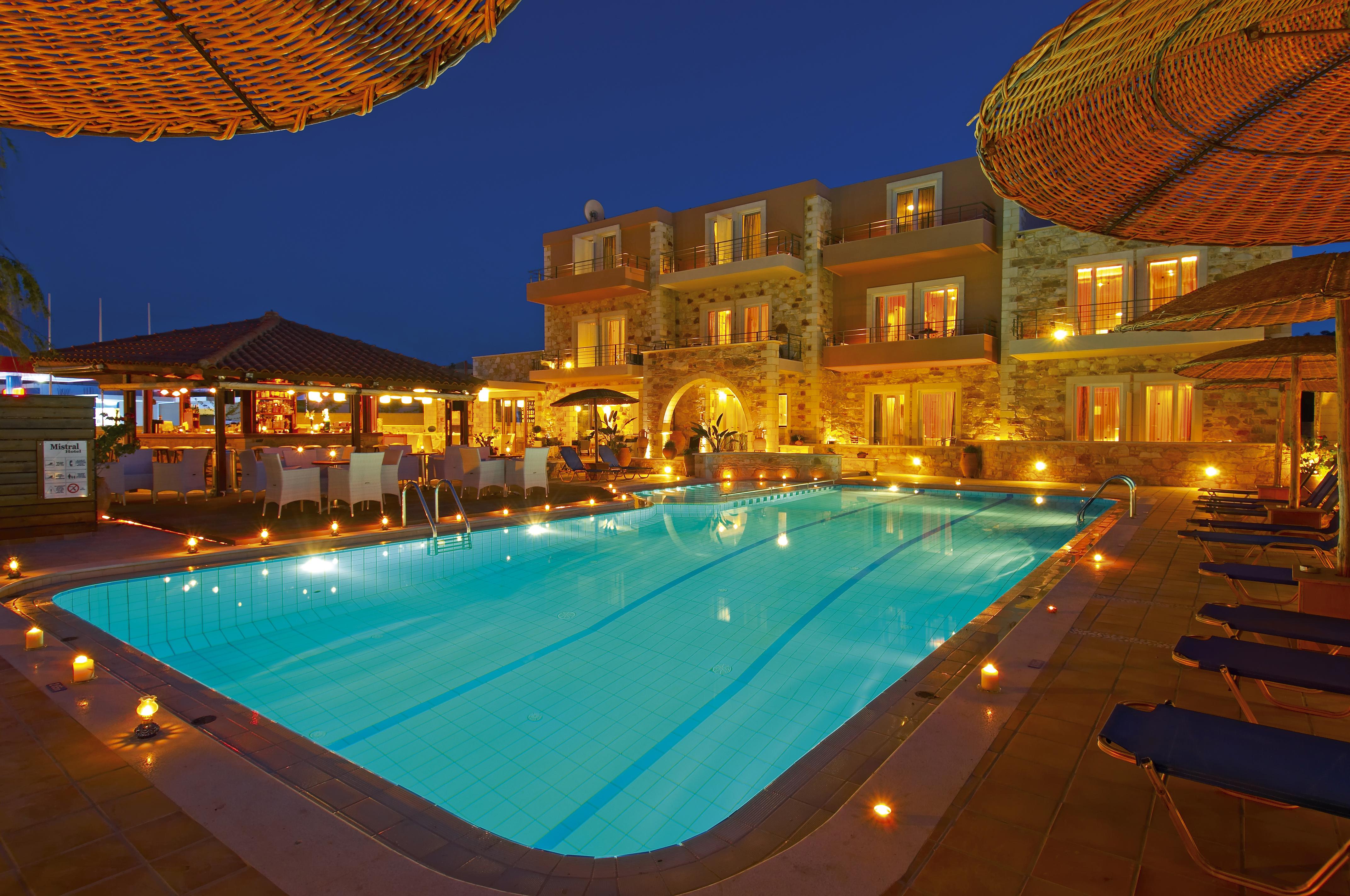 Mistral Hotel - Singles Only Maleme المظهر الخارجي الصورة